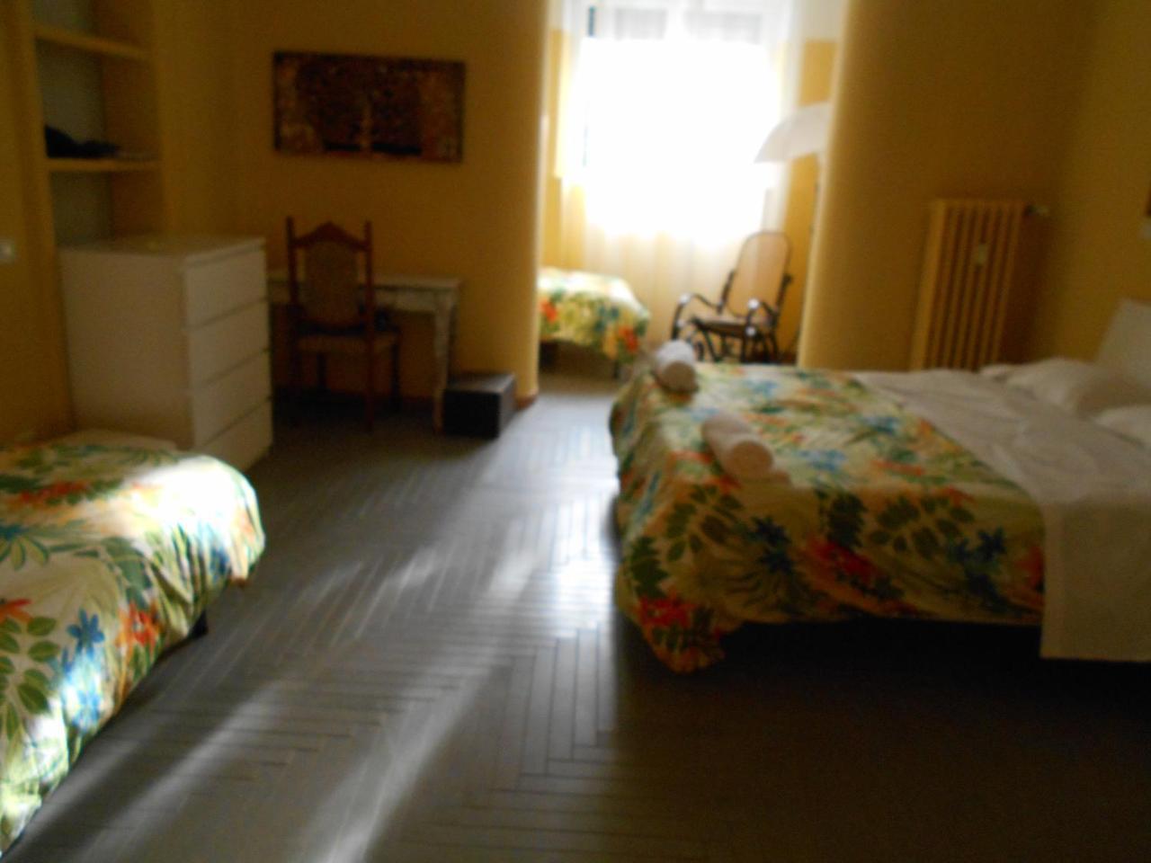 Guesthouse Viale แบร์กาโม ภายนอก รูปภาพ